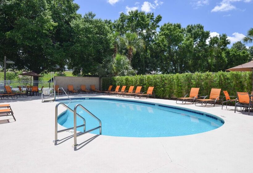 فندق Hampton Inn & Suites Ocala