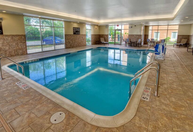 בית מלון כפרי Hampton Inn & Suites Rochester/henrietta