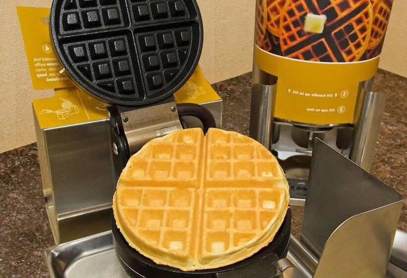 هتل Hampton Inn & Suites Rochester/henrietta