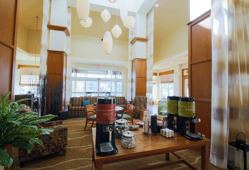 בית מלון כפרי Hilton Garden Inn Cedar Falls
