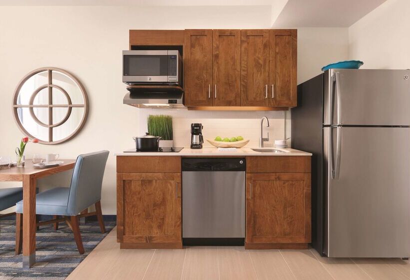 Отель Hyatt House Virginia Beach/oceanfront