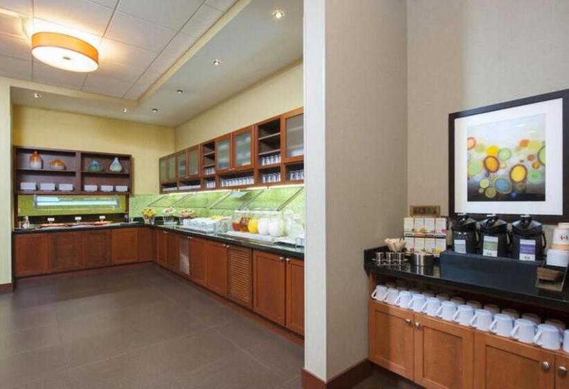 Отель Hyatt Place Des Moines/downtown