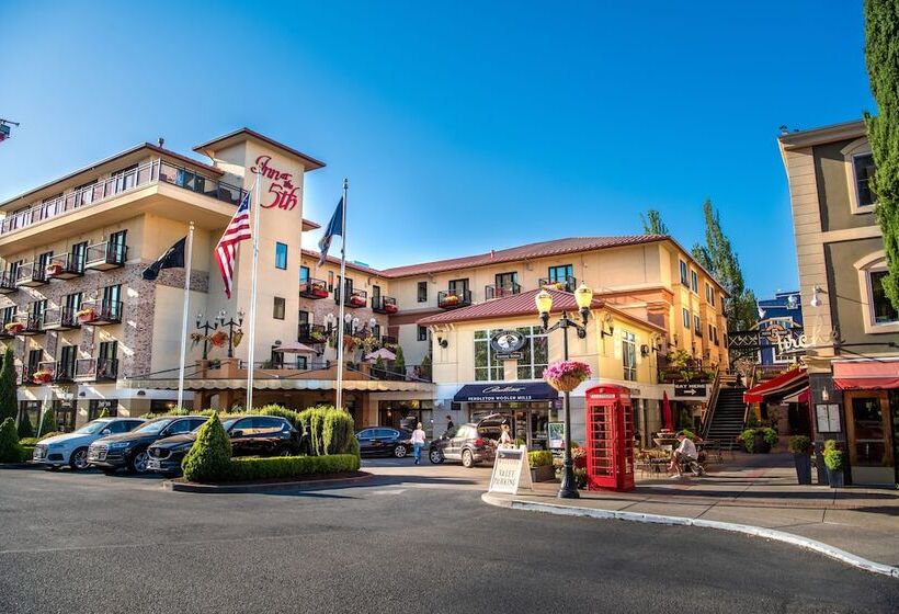 ホテル Inn At The 5th