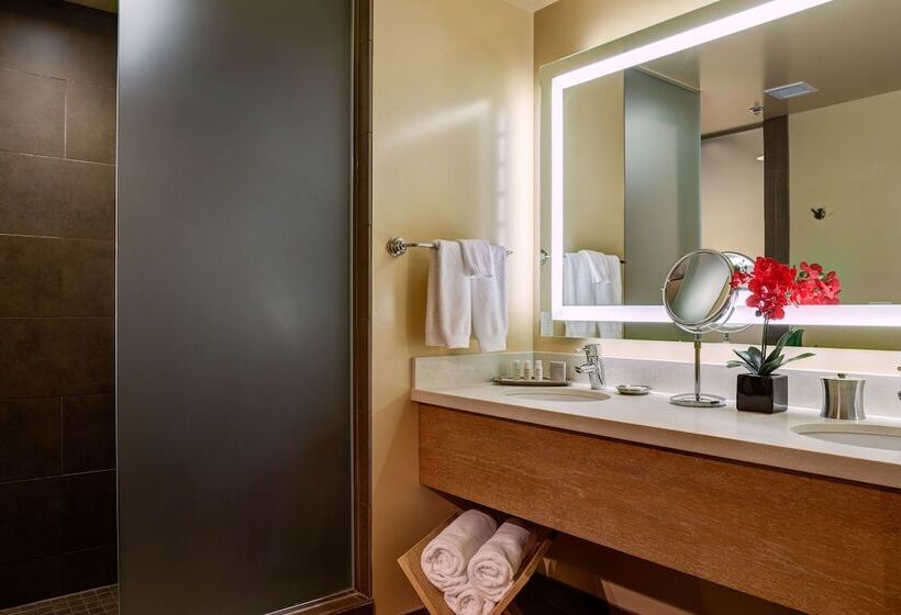 ホテル Inn At The 5th