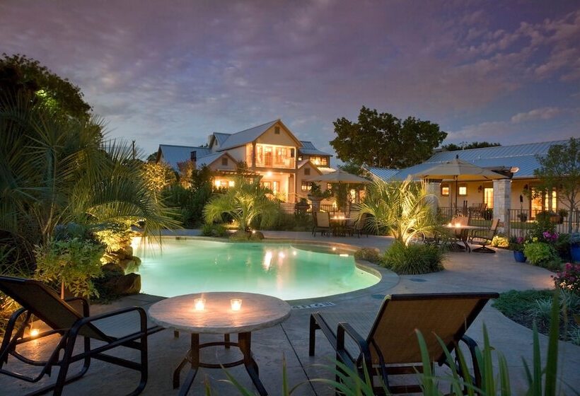 호텔 Inn On Lake Granbury