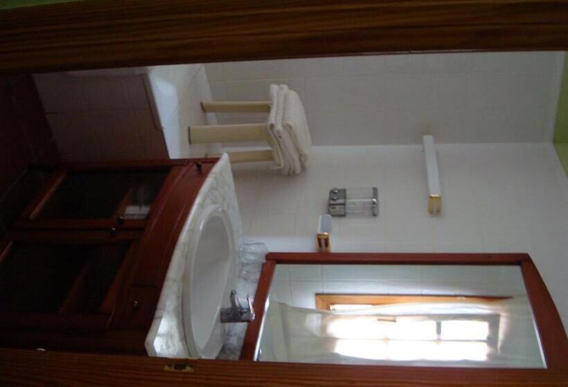 בית מלון כפרי L Ermita Casa Ripo