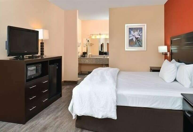 ホテル La Bonita Inn & Suites Mccamey