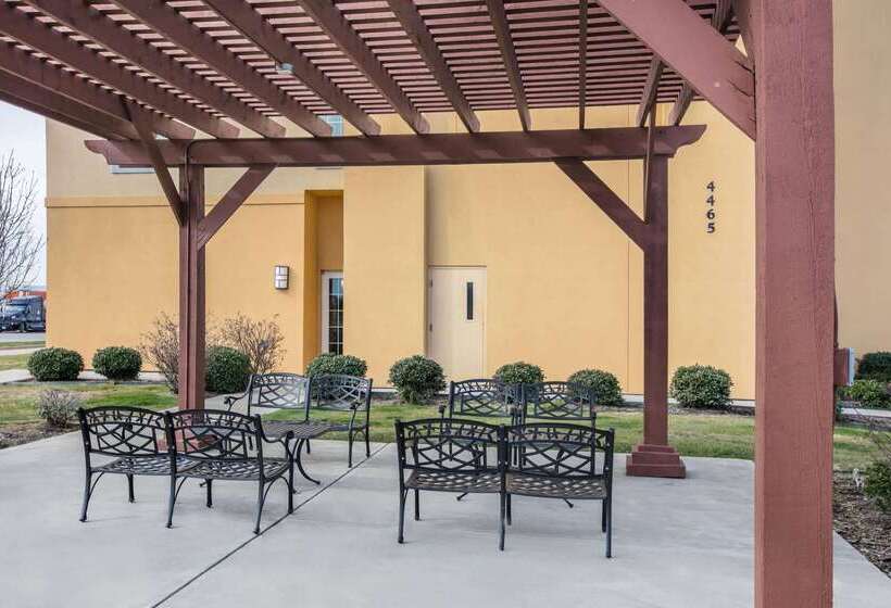 ホテル La Quinta By Wyndham Denton   University Drive