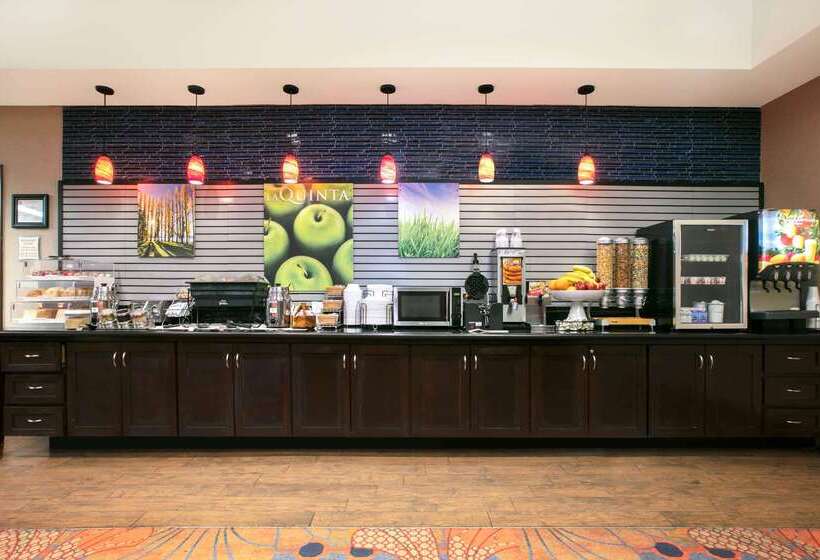 ホテル La Quinta By Wyndham Denton   University Drive