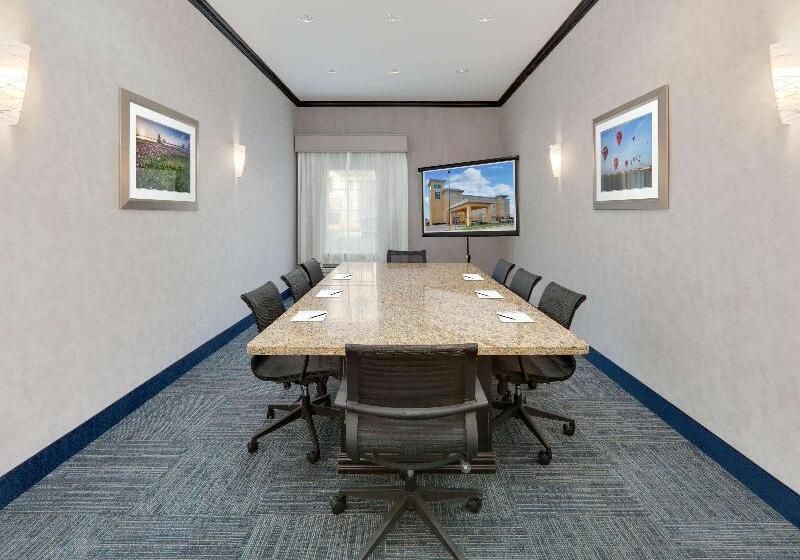 ホテル La Quinta By Wyndham Denton   University Drive