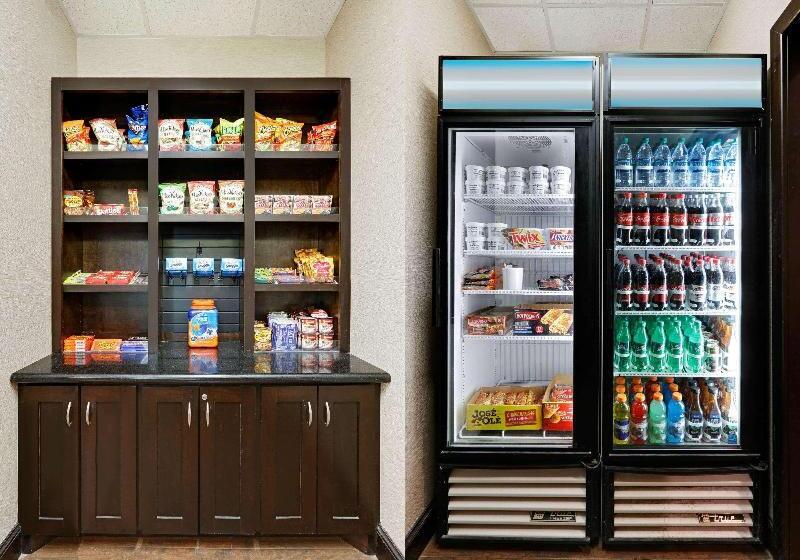 ホテル La Quinta By Wyndham Denton   University Drive