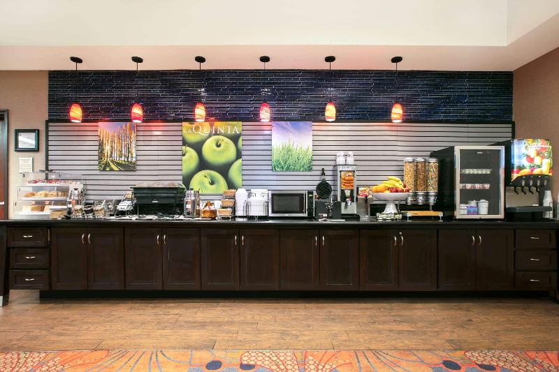 בית מלון כפרי La Quinta By Wyndham Denton   University Drive