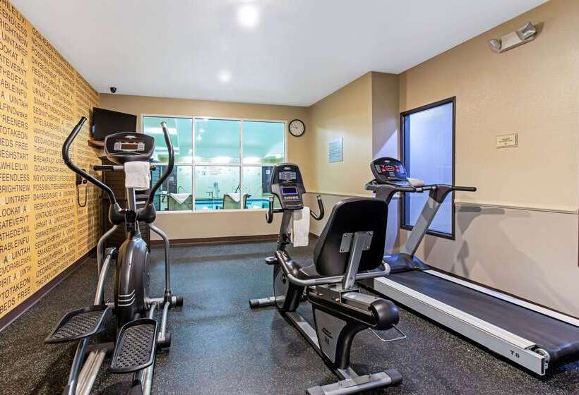 هتل La Quinta By Wyndham Denver Gateway Park