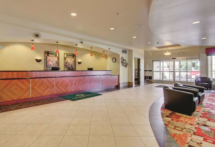 هتل La Quinta By Wyndham Denver Gateway Park