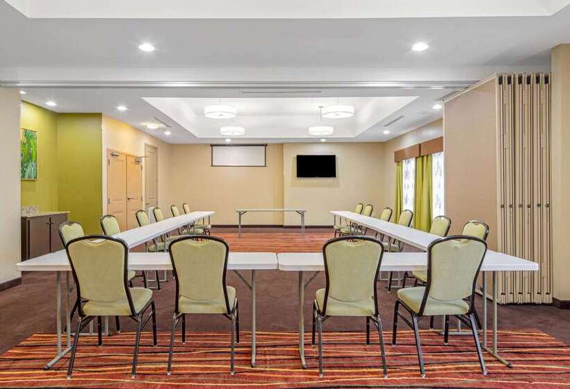 فندق La Quinta By Wyndham Gonzales La