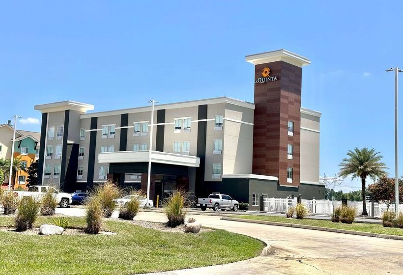 فندق La Quinta By Wyndham Gonzales La