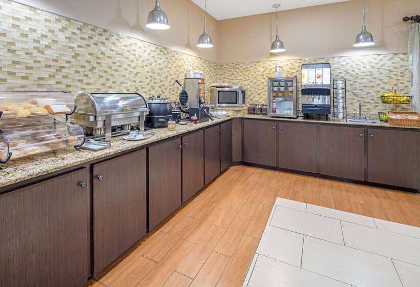 فندق La Quinta By Wyndham Gonzales La