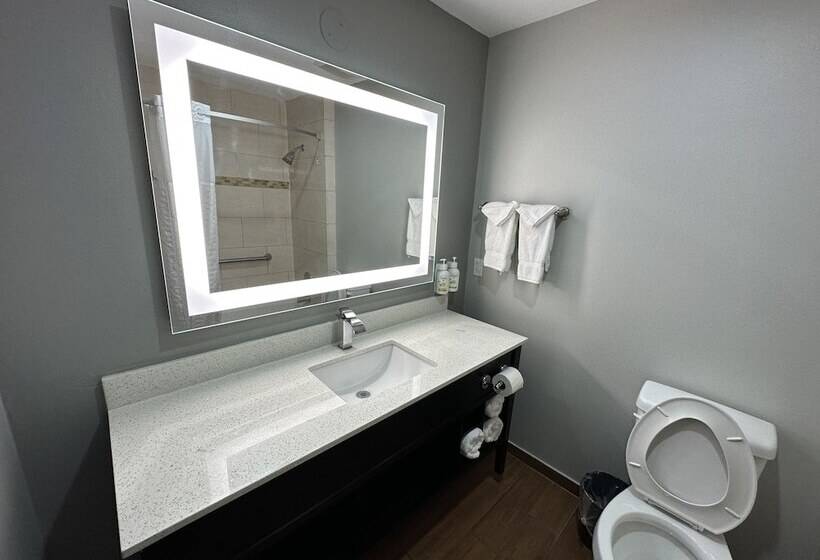 فندق La Quinta By Wyndham Gonzales La