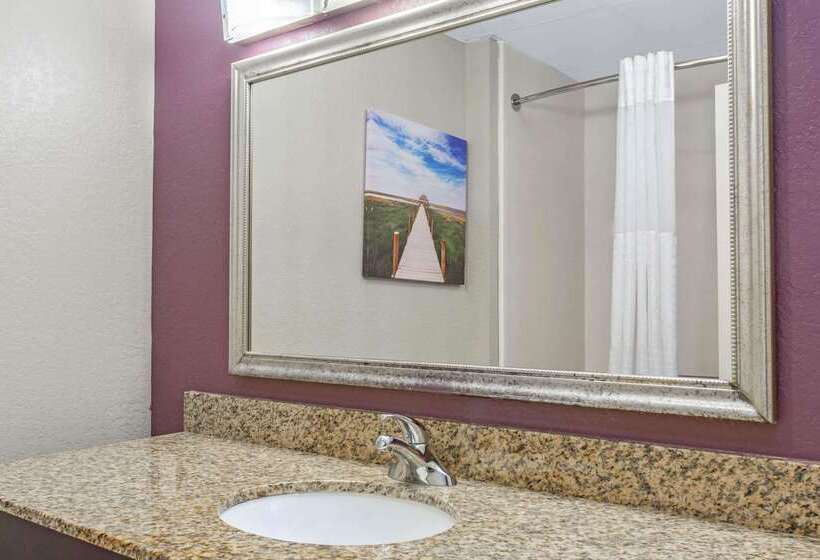 فندق La Quinta Inn & Suites By Wyndham Hammond