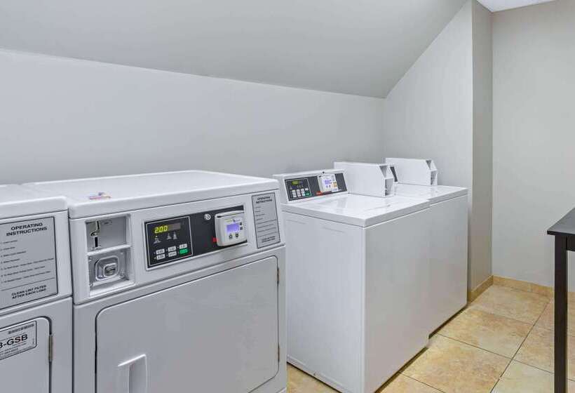 فندق La Quinta Inn & Suites By Wyndham Hammond