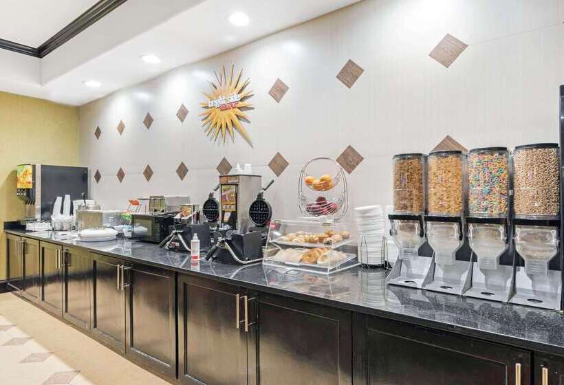 فندق La Quinta By Wyndham Mcalester