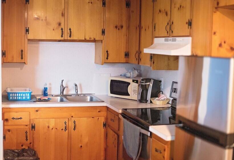 Отель Ledges By The Bay