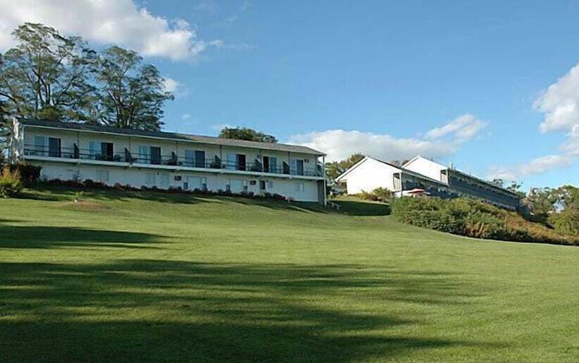 Отель Ledges By The Bay