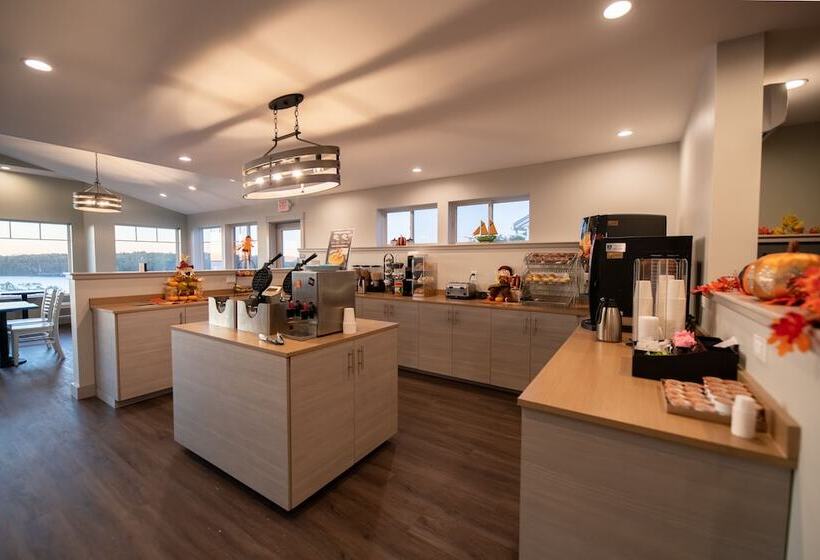 Отель Ledges By The Bay