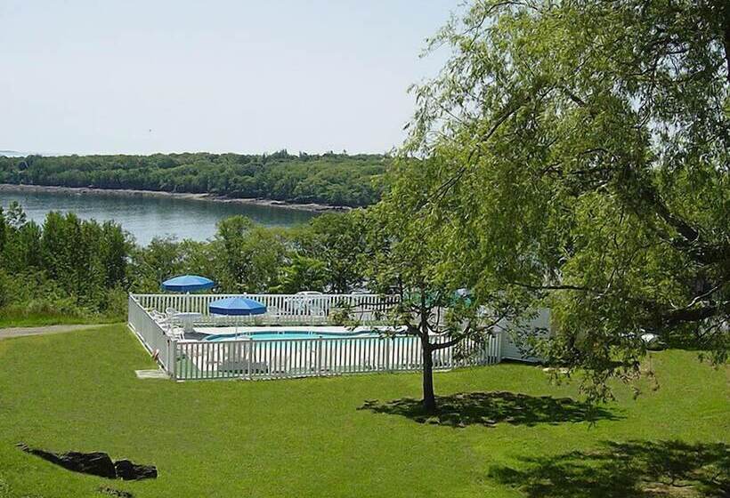 Отель Ledges By The Bay