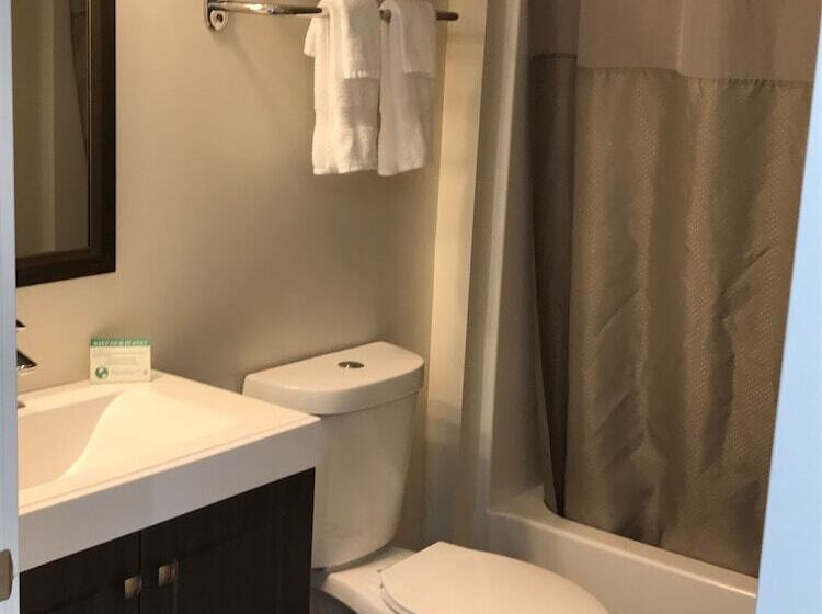 Отель Ledges By The Bay