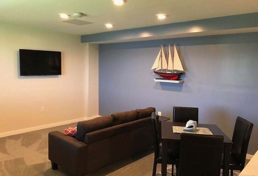 Отель Ledges By The Bay