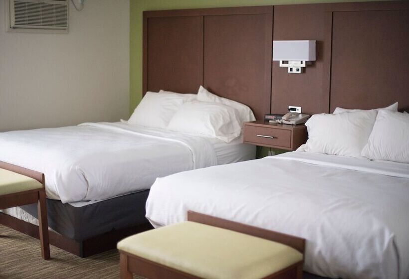 בית מלון כפרי Ledges By The Bay