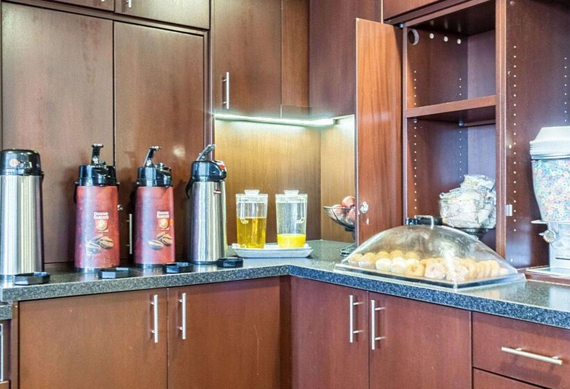 호텔 Mainstay Suites Minot