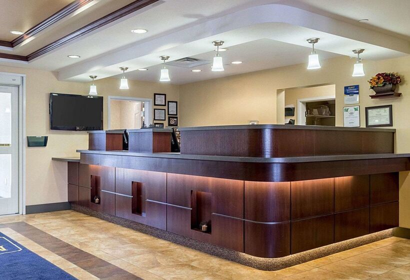 호텔 Mainstay Suites Minot