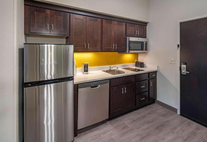 هتل Mainstay Suites Spokane Airport