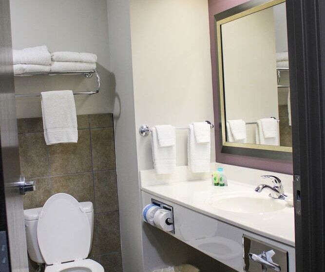 酒店 Parkwood Inn & Suites