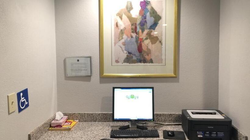 فندق Pleasant Hill Inn