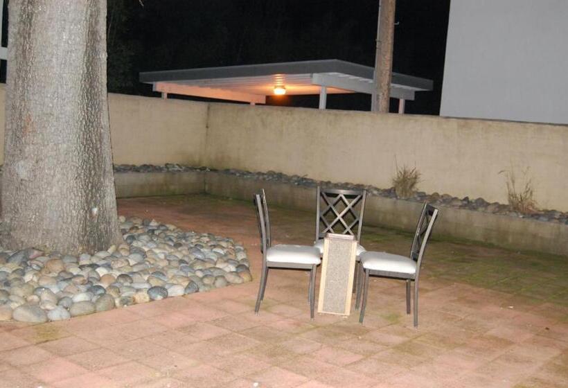 בית מלון כפרי Pleasant Hill Inn