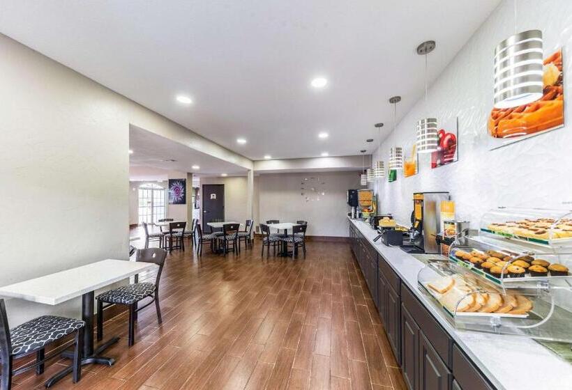 호텔 Quality Inn & Suites Canton