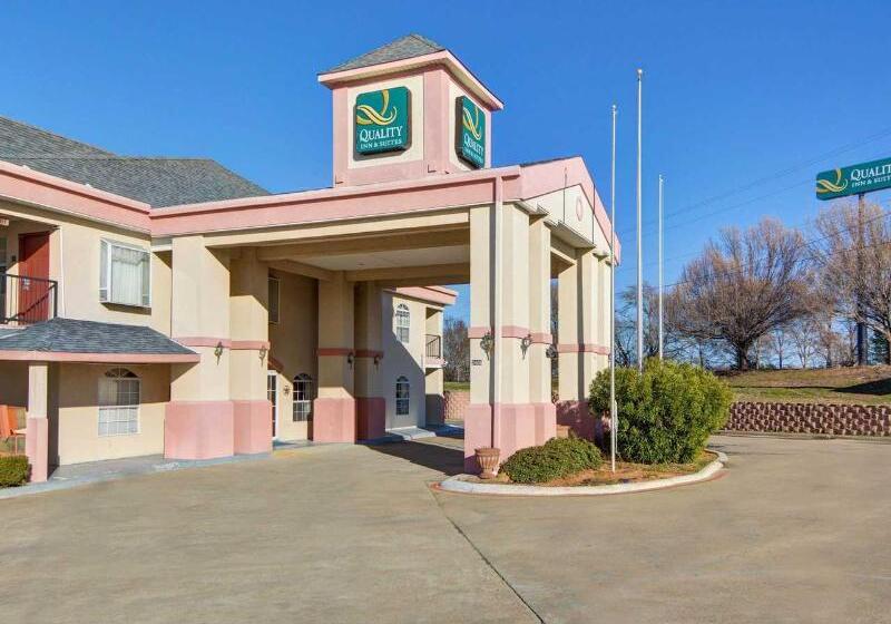 호텔 Quality Inn & Suites Canton