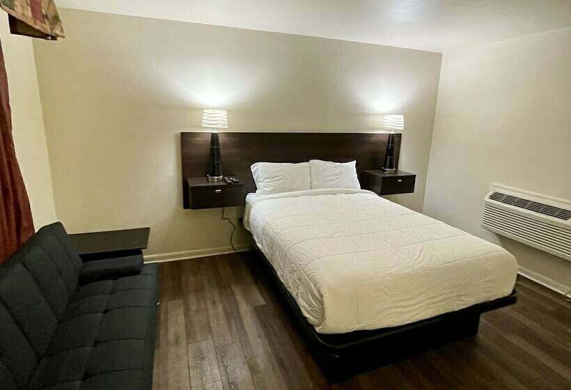 Отель Relax Inn Smyrna