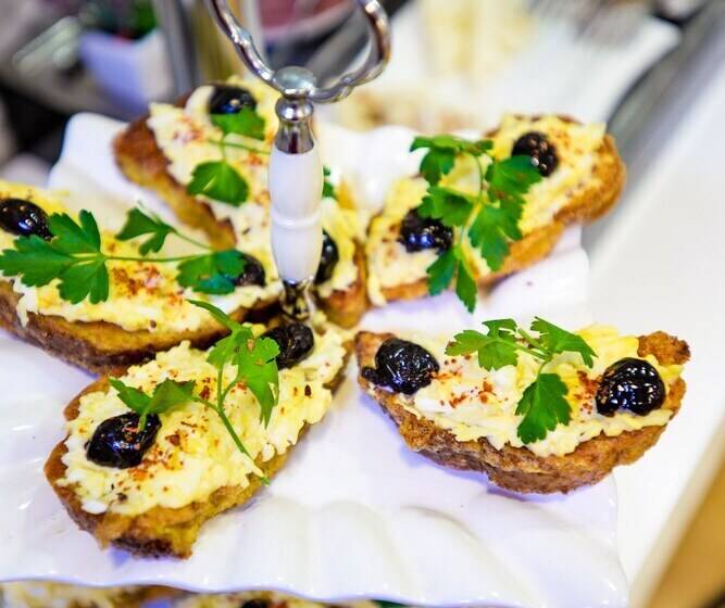 Отель Retropera