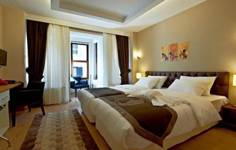 Отель Retropera