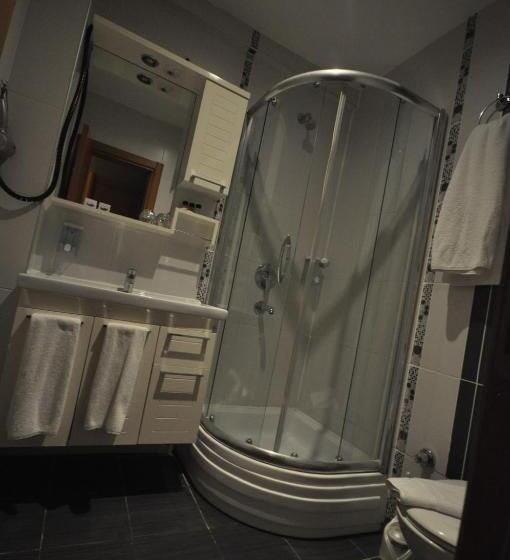 Отель Retropera