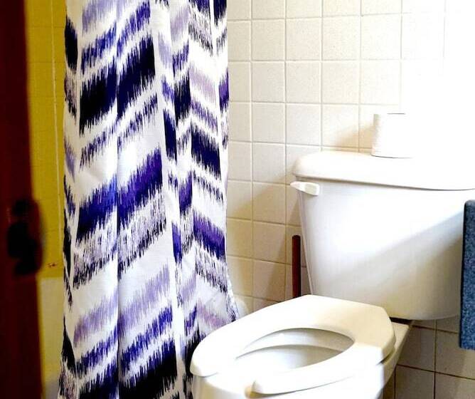 هتل Savannah Inn And Suites