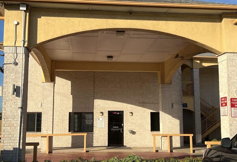 Отель Scott Inn & Suites   Downtown Houston