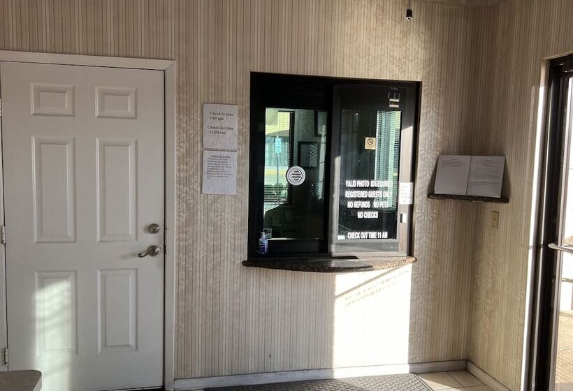 Отель Scott Inn & Suites   Downtown Houston