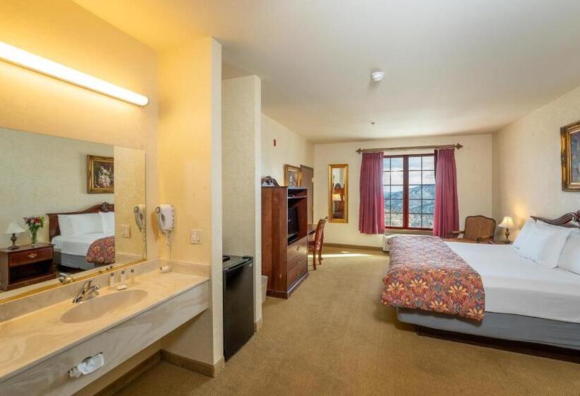 فندق Silverland Inn