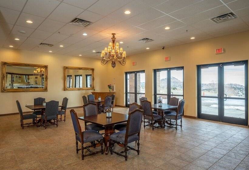 فندق Silverland Inn