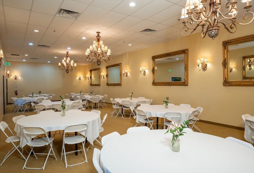 בית מלון כפרי Silverland Inn